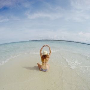 Meet your Posher, Mikhaila